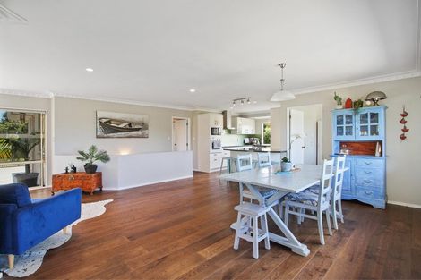 Photo of property in 27 Stella Drive, Clarks Beach, 2122