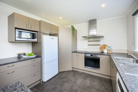 Photo of property in 13 Sandilands Street, Feilding, 4702