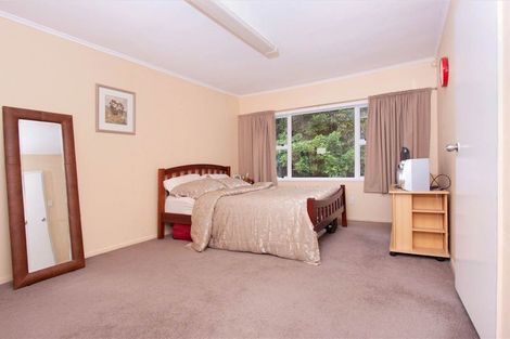 Photo of property in 1/104a Bolton Street, Blockhouse Bay, Auckland, 0600