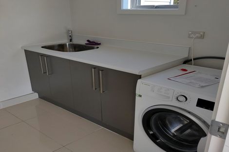 Photo of property in 7 Walnut Grove, Alexandra, 9320