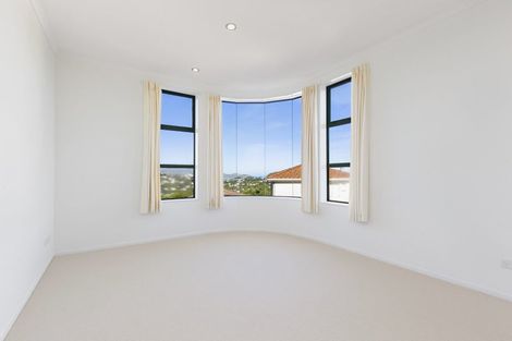 Photo of property in 14a Arahanga Grove, Maupuia, Wellington, 6022