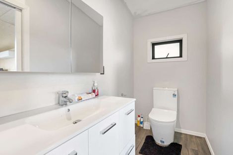 Photo of property in 19 Tongariro Street, Castlecliff, Whanganui, 4501