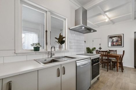 Photo of property in 90 Tirau Street, Putaruru, 3411