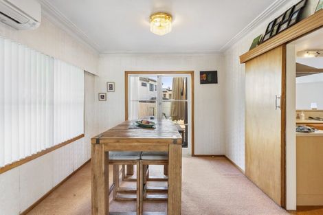 Photo of property in 17 Miles Avenue, Papatoetoe, Auckland, 2025