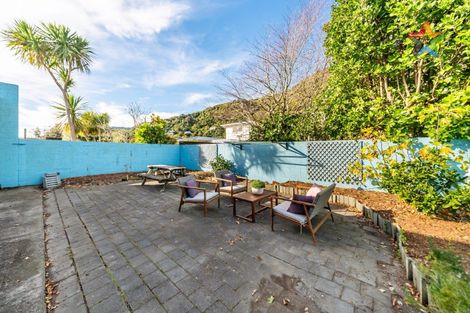 Photo of property in 57 Oroua Street, Eastbourne, Lower Hutt, 5013