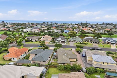 Photo of property in 23 Montego Drive, Papamoa Beach, Papamoa, 3118