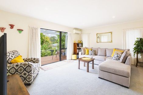 Photo of property in 2/25 Margaret Avenue, Havelock North, 4130