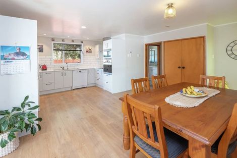 Photo of property in 69 Lewisham Street, Highland Park, Auckland, 2010