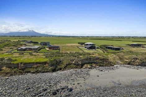 Photo of property in 286 Tai Road, Opunake, 4681