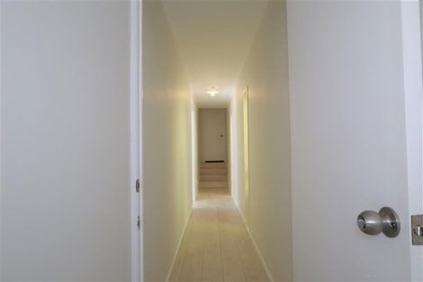 Photo of property in 6 Pandora Place, Pakuranga, Auckland, 2010