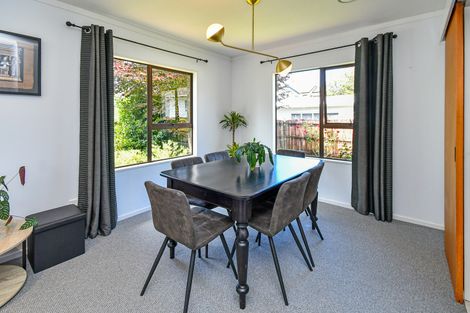 Photo of property in 15 Oakmont Place, Wattle Downs, Auckland, 2103