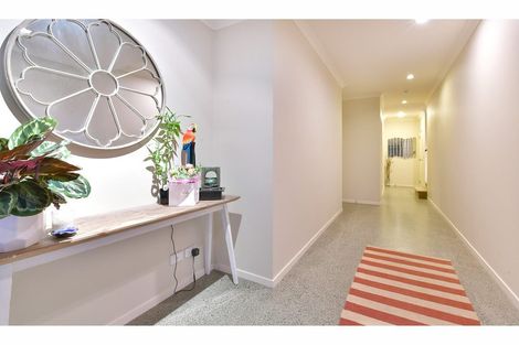 Photo of property in 92b Scott Road, Stanmore Bay, Whangaparaoa, 0932