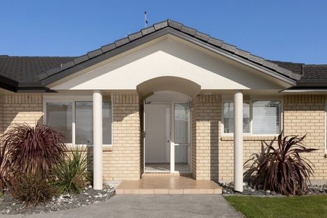 Photo of property in 142 Evans Road, Papamoa Beach, Papamoa, 3118