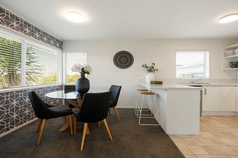 Photo of property in 25 Maple Avenue, Dinsdale, Hamilton, 3200