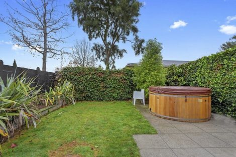Photo of property in 33 Lynfield Avenue, Ilam, Christchurch, 8041