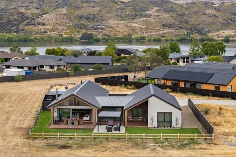 Photo of property in 5d Wakefield Lane, Mount Pisa, Cromwell, 9383