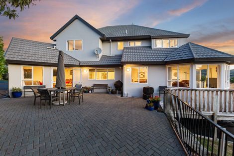 Photo of property in 56 Molyneux Close, Whitby, Porirua, 5024