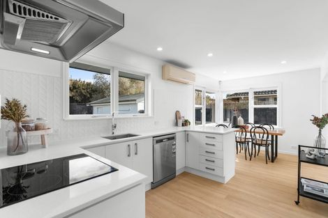 Photo of property in 55 Dunster Street, Burnside, Christchurch, 8053