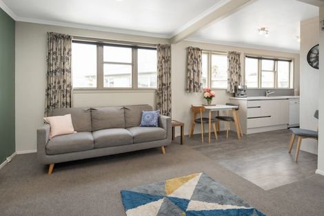 Photo of property in 16 Gill Crescent, Redwoodtown, Blenheim, 7201