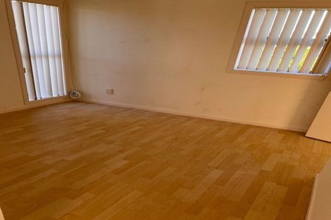 Photo of property in 46 Hadfield Street, Beach Haven, Auckland, 0626