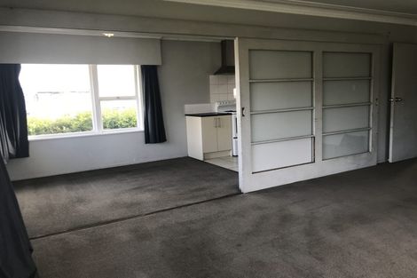 Photo of property in 5 Plumley Crescent, Mangere, Auckland, 2022