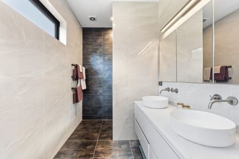 Photo of property in 15 Ellesmere Avenue, Jacks Point, Queenstown, 9371