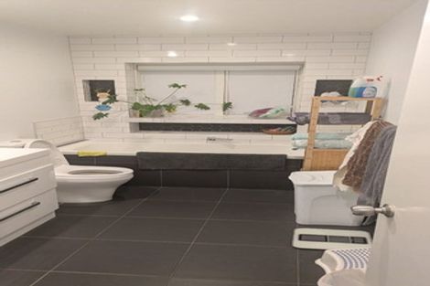 Photo of property in 54e Birkdale Road, Birkdale, Auckland, 0626