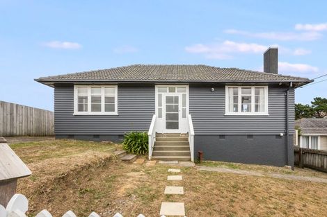 Photo of property in 3 Mitchell Grove, Ranui, Porirua, 5024