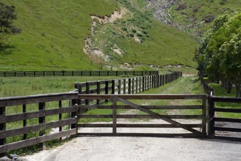 Photo of property in 1035 State Highway 4, Parikino, Whanganui, 4573