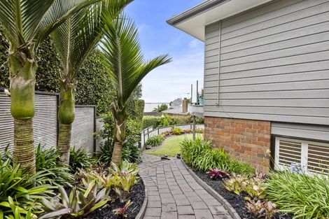 Photo of property in 161 Mellons Bay Road, Mellons Bay, Auckland, 2014