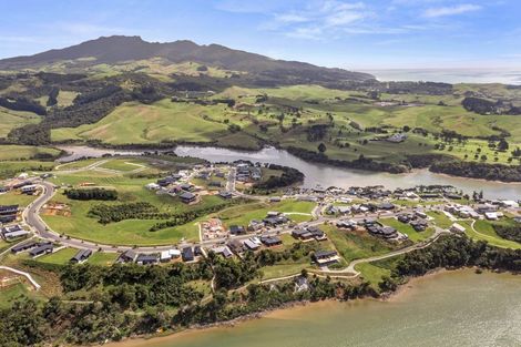 Photo of property in 48 Rangitahi Road, Raglan, 3225