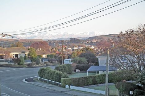 Photo of property in 16 Selwyn Street, South Hill, Oamaru, 9400