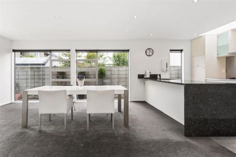 Photo of property in 43 Winchester Street, Merivale, Christchurch, 8014