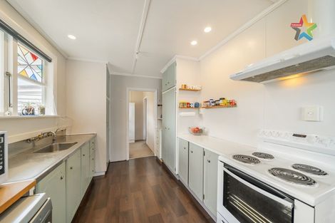 Photo of property in 43 August Street, Stokes Valley, Lower Hutt, 5019