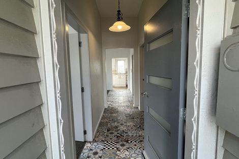 Photo of property in 7 Fallowfield Avenue, Mount Victoria, Wellington, 6011