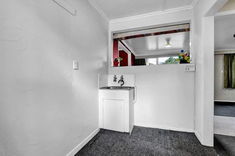 Photo of property in 342 South Road, Hawera, 4610