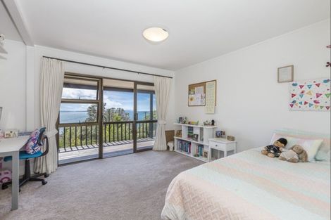 Photo of property in 204 Vipond Road, Stanmore Bay, Whangaparaoa, 0932