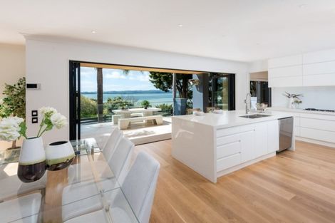 Photo of property in 88 Cockle Bay Road, Cockle Bay, Auckland, 2014