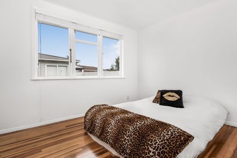 Photo of property in 11 Windrush Close, Mangere, Auckland, 2022