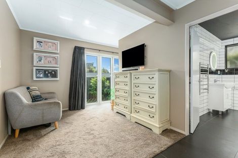 Photo of property in 98 Pope Street, Camborne, Porirua, 5026