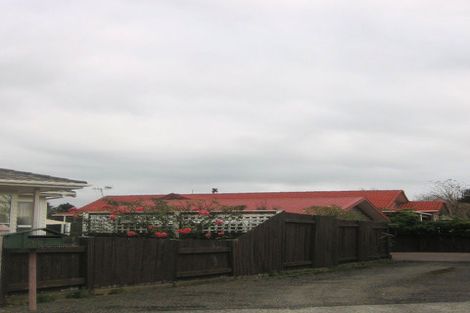 Photo of property in 21 Dalfield Place, Highbury, Palmerston North, 4412