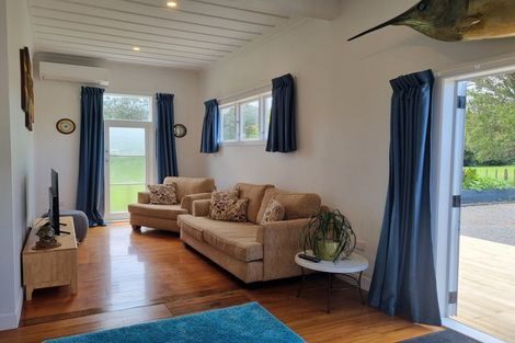 Photo of property in 12 Whangapoua Sh25 Road, Coromandel, 3506
