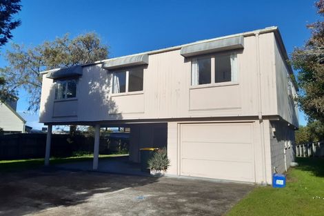 Photo of property in 6 Tirita Street, Kawaha Point, Rotorua, 3010