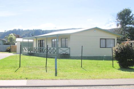 Photo of property in 214 Aickin Road, Whangamata, 3620