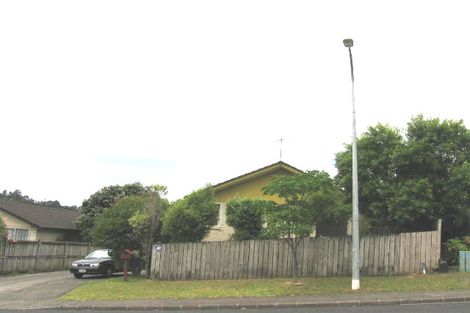 Photo of property in 2/101 Lynn Road, Bayview, Auckland, 0629