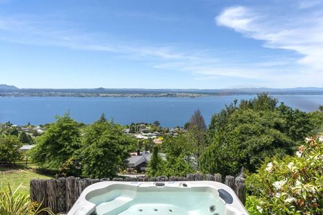 Photo of property in 78 Acacia Heights Drive, Acacia Bay, Taupo, 3385