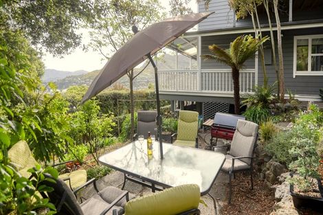 Photo of property in 35 Reserve Terrace, Lyttelton, 8082