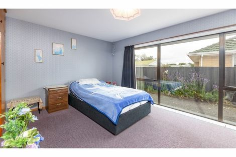 Photo of property in 64 Niven Street, Avondale, Christchurch, 8061