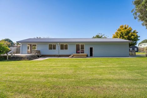 Photo of property in 17 Martin Place, Cooks Beach, Whitianga, 3591