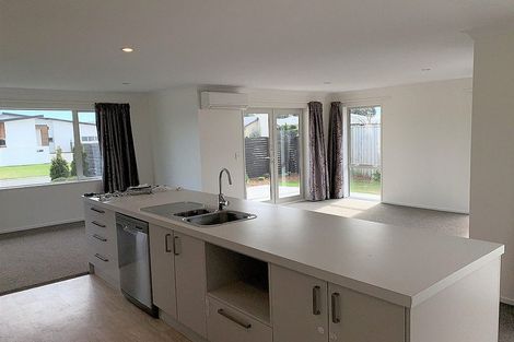 Photo of property in 44 Cairnbrae Drive, Prebbleton, 7604